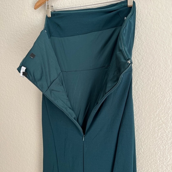 Marvelous Entrance Emerald Green Pleated Strapless Maxi Dress - Picture 7 of 11